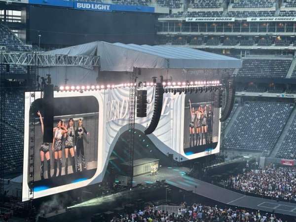 MetLife Stadium, section: 239, row: 9, seat: 5