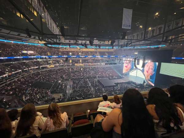 United Center, section: 302, row: 4, seat: 11