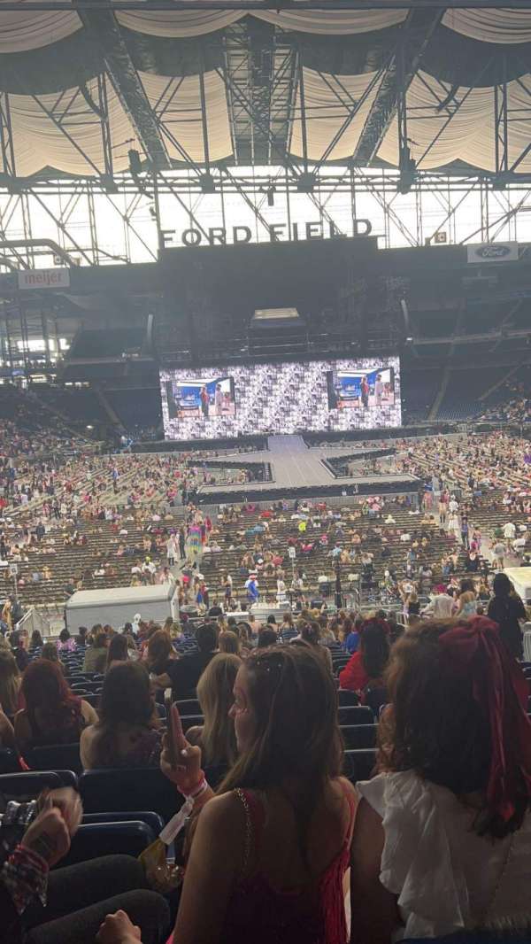 Ford Field, section: 116, row: 28, seat: 17