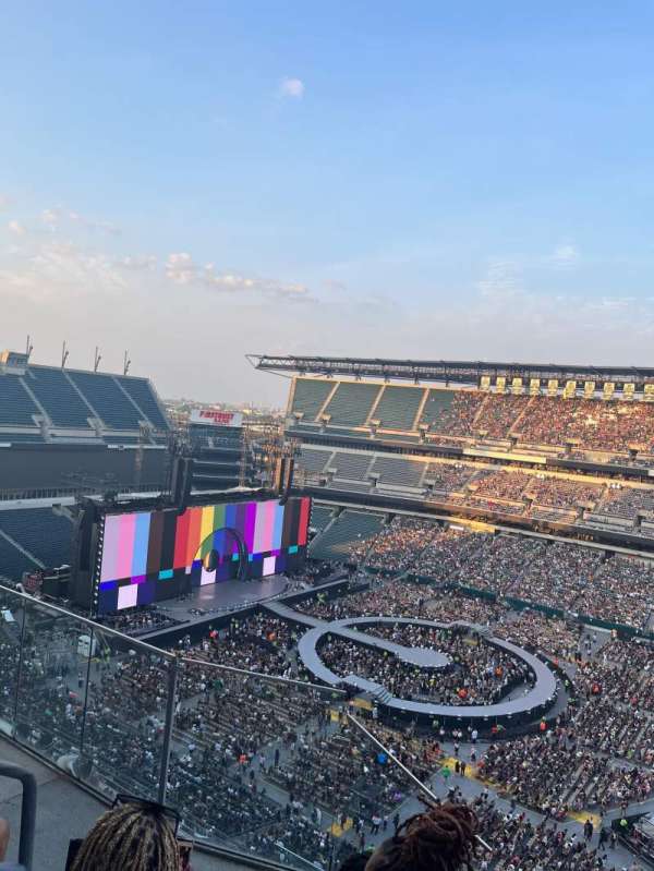 Lincoln Financial Field, section: 204, row: 9, seat: 27