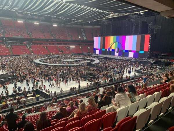 Johan Cruijff ArenA, section: 122, row: 25