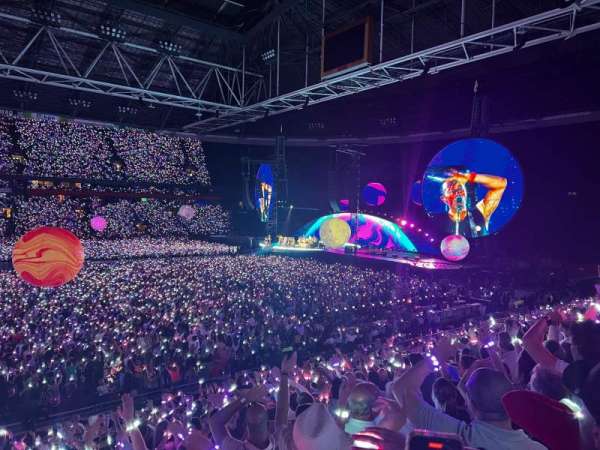 Johan Cruijff ArenA, section: 121, row: 19, seat: 180