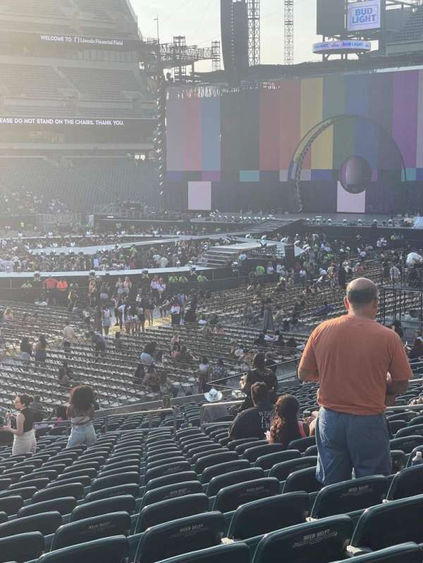 Lincoln Financial Field, section: 116, row: 28, seat: 18