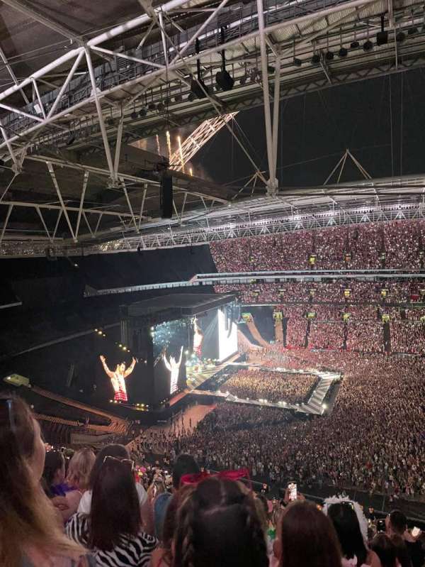 Wembley Stadium, section: 527, row: 24, seat: 27-30