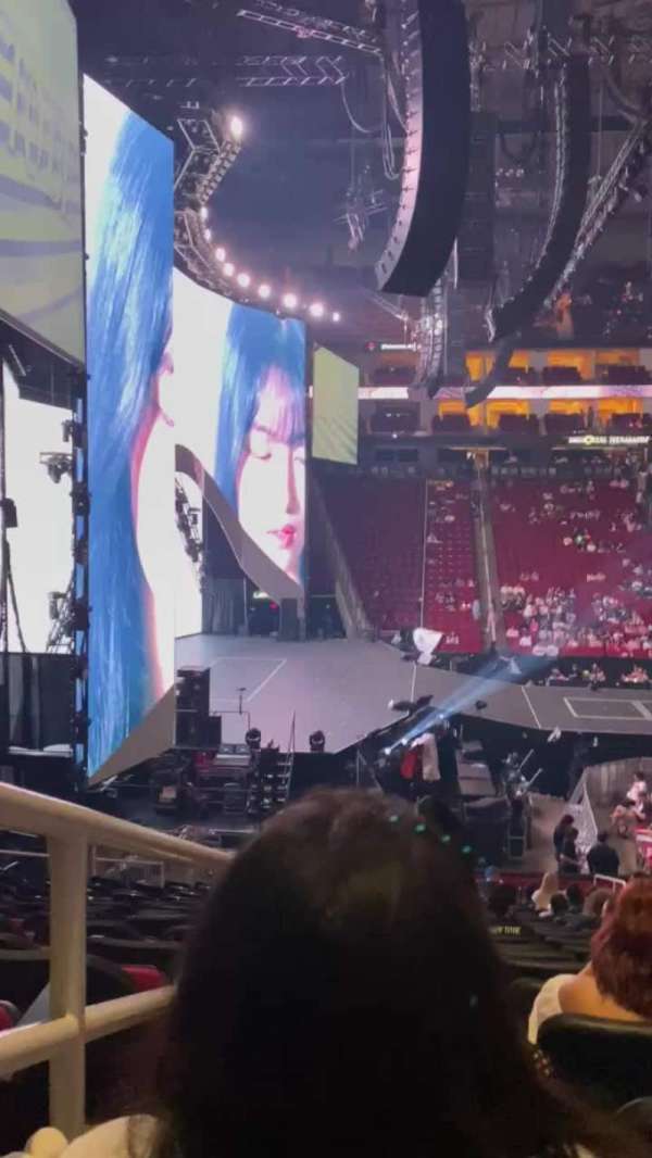 Toyota Center, section: 122, row: 21, seat: 5