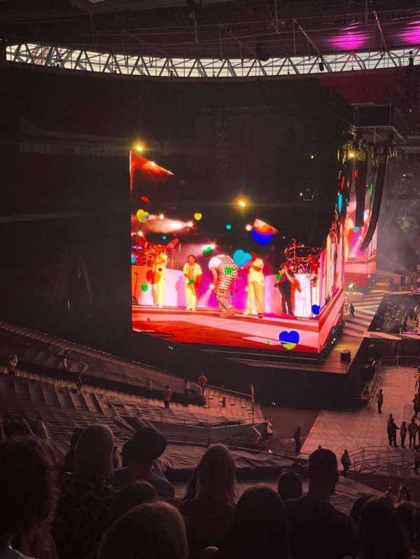Wembley Stadium, section: 230, row: 7, seat: 9