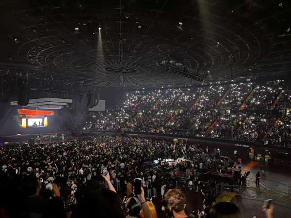 Kia Forum, section: 131, row: 13, seat: 12