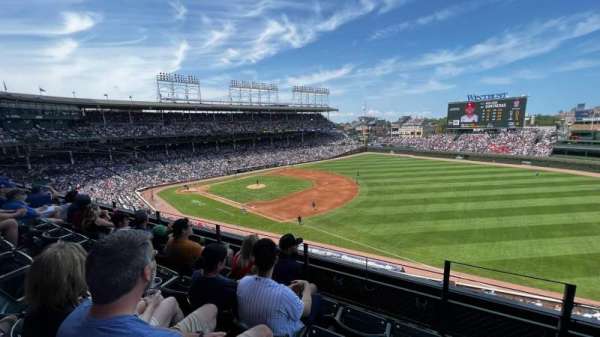 Wrigley Field, section: 328R, row: 4, seat: 1