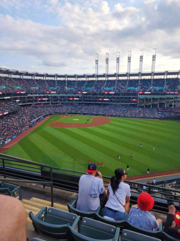Progressive Field, section: 405, row: D, seat: 6