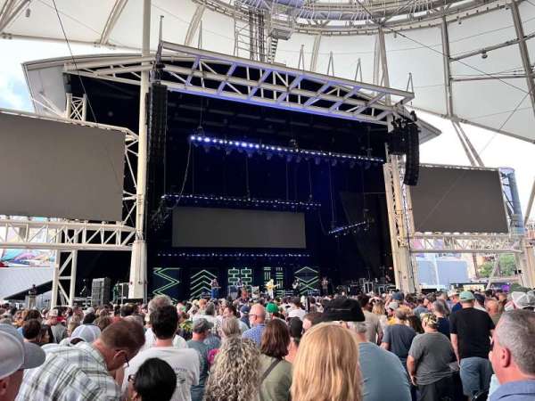 Hartford Healthcare Amphitheatre, section: 105, row: M, seat: 2