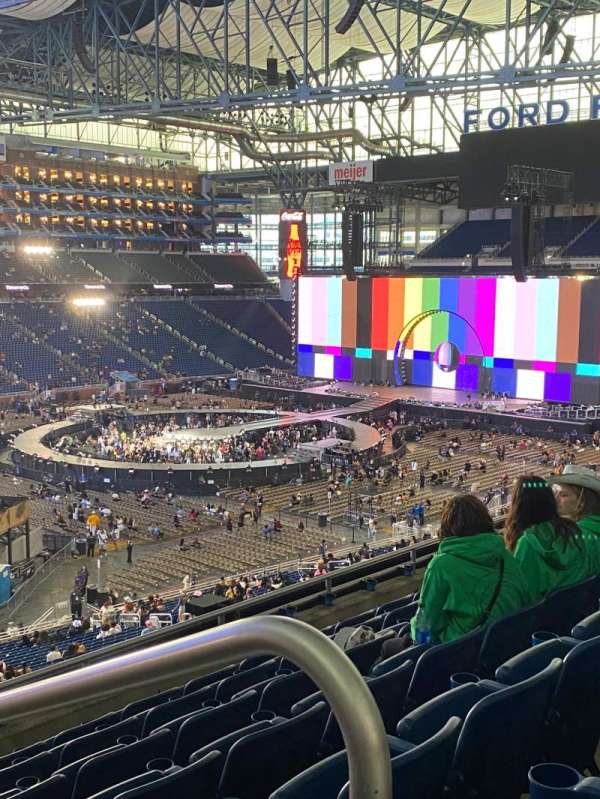 Ford Field, section: 225, row: 7, seat: 11
