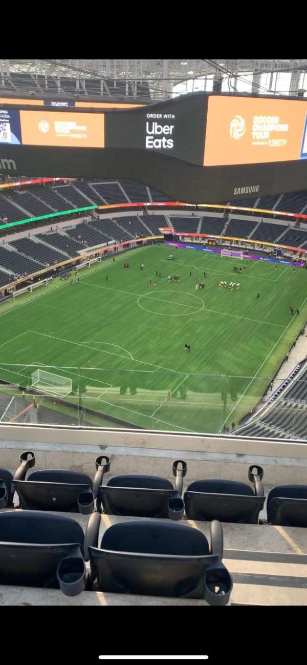 SoFi Stadium, section: 528, row: 4, seat: 5