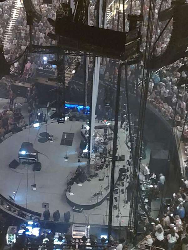 Madison Square Garden, section: 316, row: 2, seat: 2