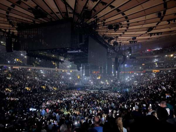 Madison Square Garden, section: 104, row: 14, seat: 15