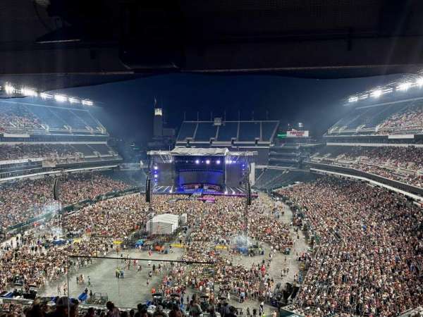 Lincoln Financial Field, section: CS147
