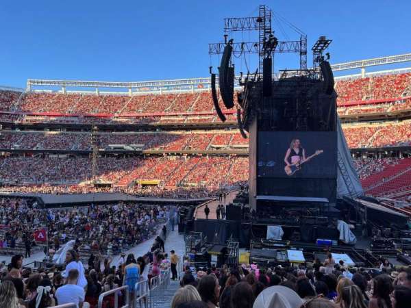 Levi's Stadium, section: 133, row: 23, seat: 20
