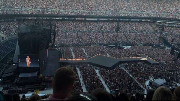 Lumen Field, section: 338, row: Q, seat: 11