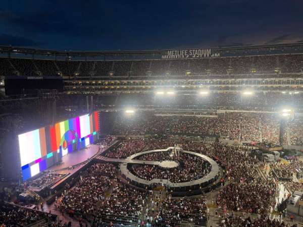 MetLife Stadium, section: 338, row: 1, seat: 1