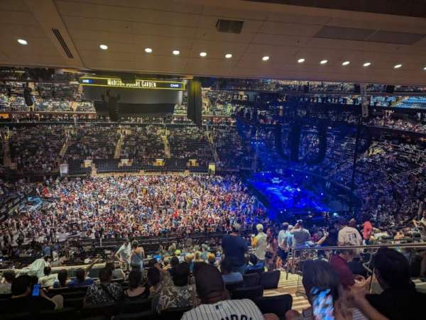 Madison Square Garden, section: 211, row: 13, seat: 18