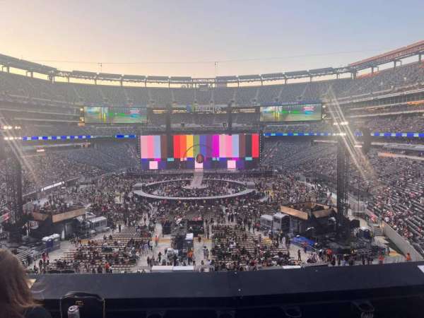 MetLife Stadium, section: 225A, row: 3, seat: 12