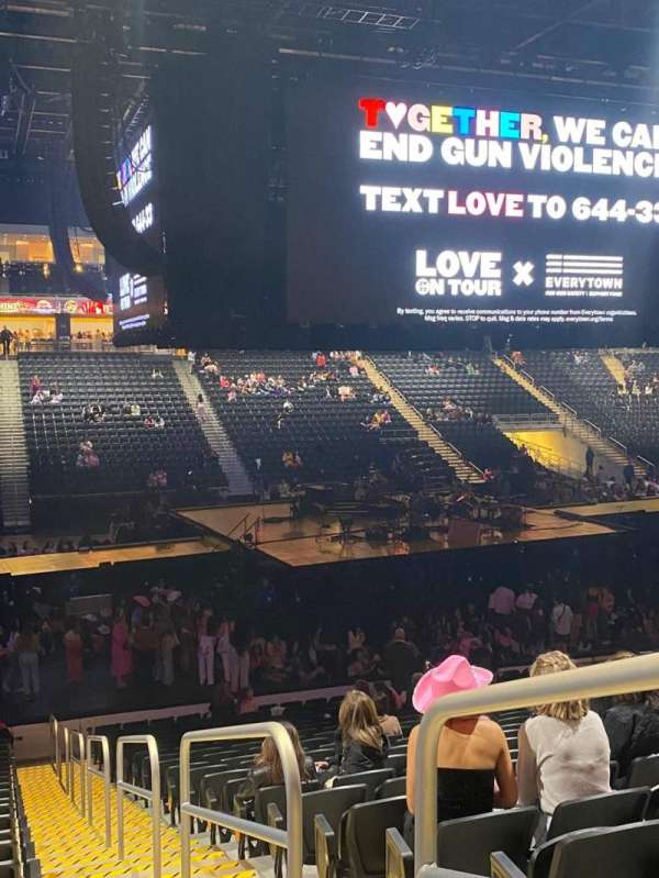 Acrisure Arena, section: 119, row: W, seat: 1