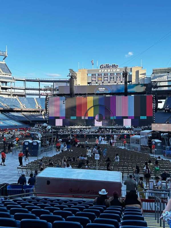 Gillette Stadium, section: 142, row: 14, seat: 1