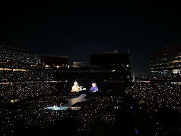 Photo by jenniphobarrios at Levi's Stadium