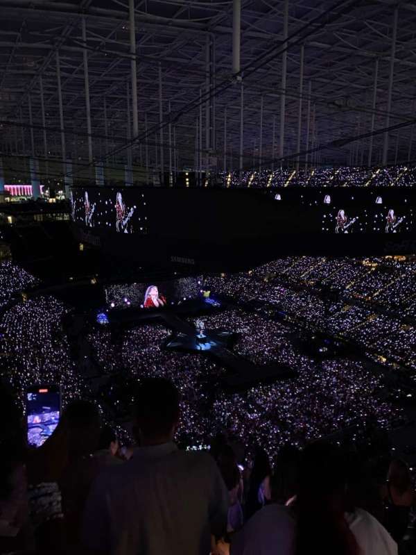 SoFi Stadium, section: 524, row: 7, seat: 5