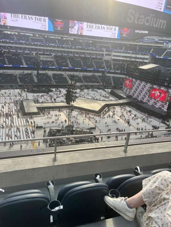 SoFi Stadium, section: 347, row: 3, seat: 12