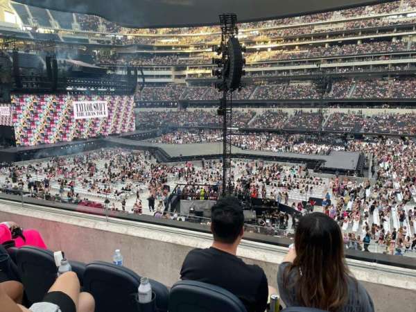 SoFi Stadium, section: C221, row: 3, seat: 8
