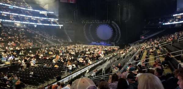 Climate Pledge Arena, section: 17, row: N, seat: 17