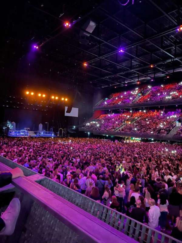 Ziggo Dome, section: 109, row: 1, seat: 316