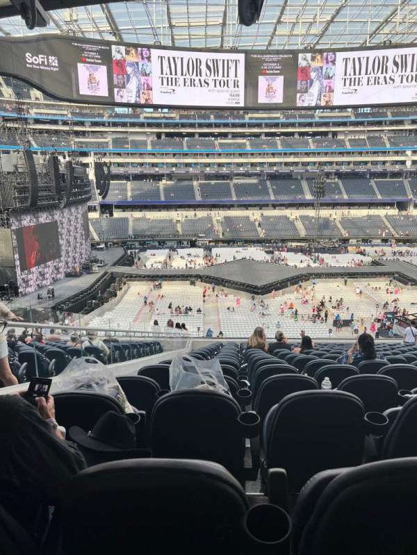 SoFi Stadium, section: VIP218, row: 19, seat: 19