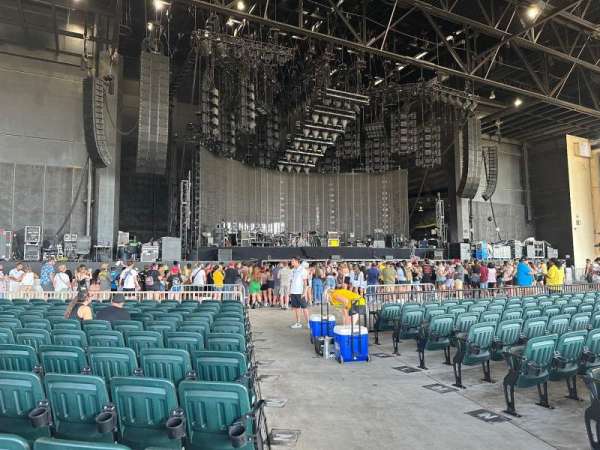 Dos Equis Pavilion, section: 102, row: T, seat: 1