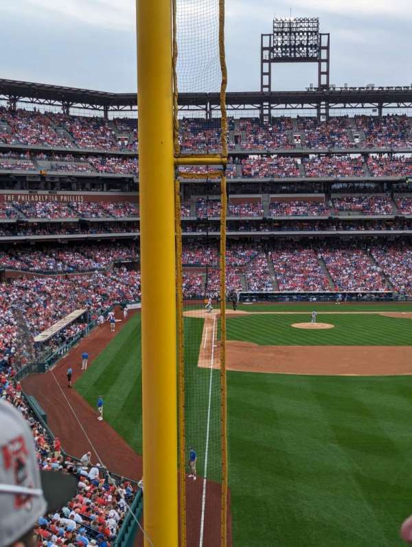 Citizens Bank Park, section: 305, row: 2, seat: 14