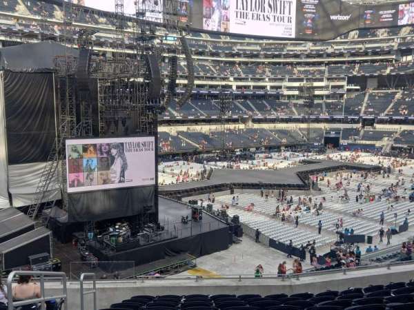 SoFi Stadium, section: 213, row: 10, seat: 20