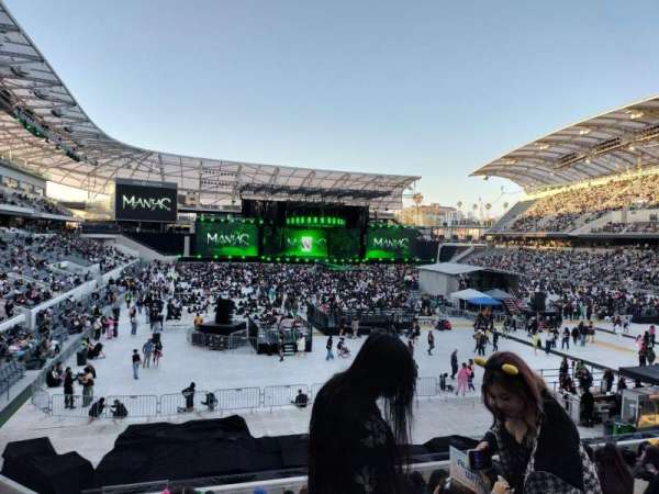 BMO Stadium, section: 124, row: R, seat: 24