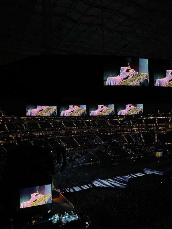 SoFi Stadium, section: 317, row: 1, seat: 22