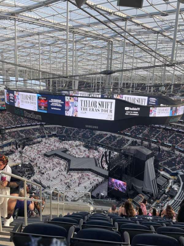 SoFi Stadium, section: 548, row: 16, seat: 20