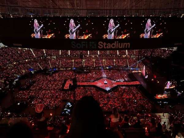 SoFi Stadium, section: 540, row: 2, seat: 22
