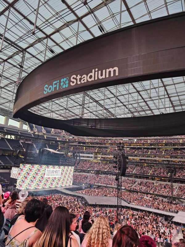 SoFi Stadium, section: C221, row: 10, seat: 3