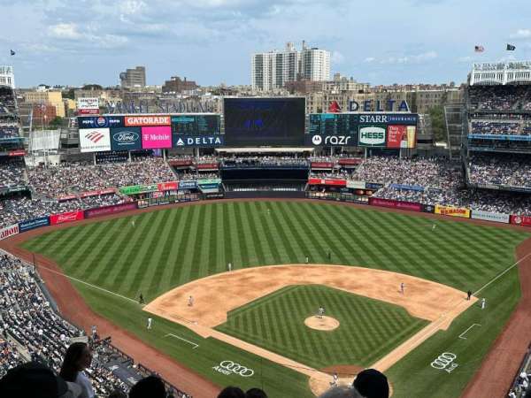 Yankee Stadium, section: 420c, row: 8, seat: 13