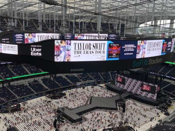 SoFi Stadium, section: 533, row: 17, seat: 17