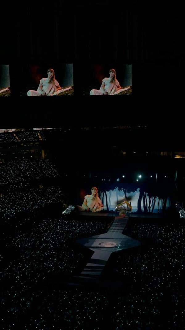 SoFi Stadium, section: 431, row: 1, seat: 16