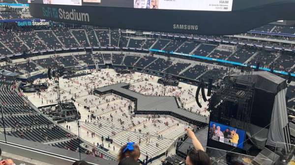SoFi Stadium, section: 450, row: 3, seat: 2