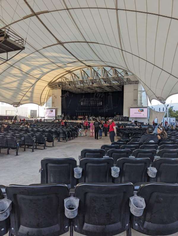 Leader Bank Pavilion, section: 4, row: T, seat: 12