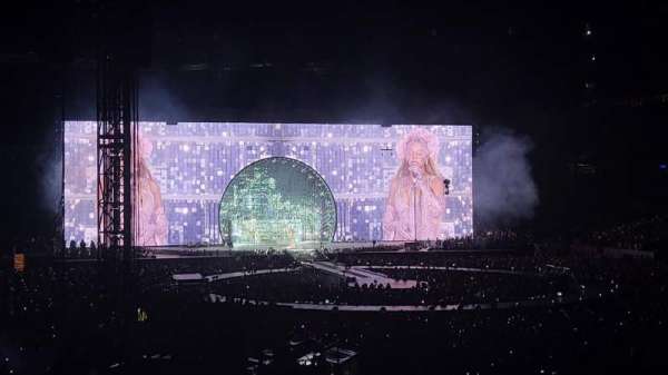 MetLife Stadium, section: 129, row: 34, seat: 10