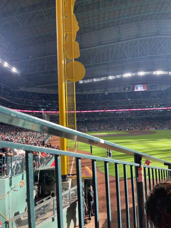 Daikin Park, section: 151, row: 14, seat: 9