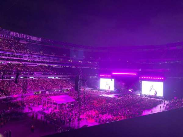 MetLife Stadium, section: 219, row: 1, seat: 21