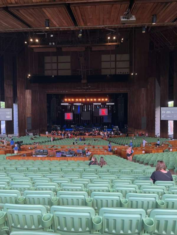 TD Pavilion at the Mann, section: Main 300, row: VV